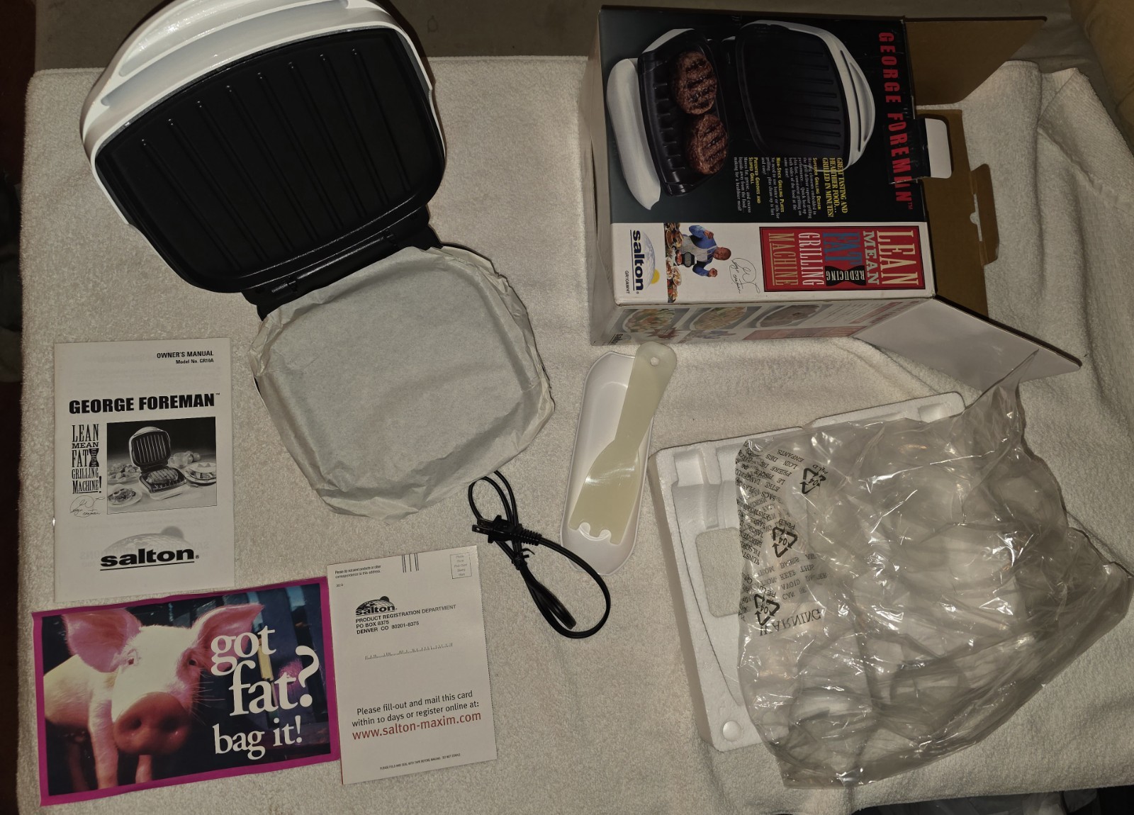 NEW In Box George Foreman Lean Mean Fat Reducing Grilling Machine GR10AWHT White