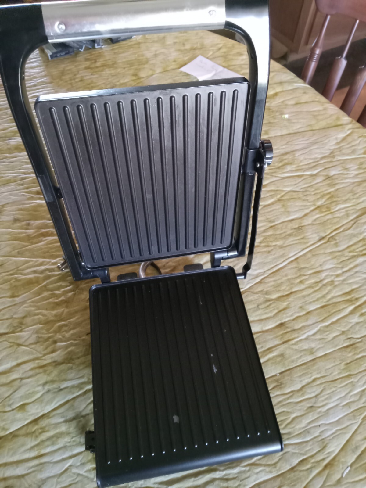 BELLA Panini Maker GH-815, 1400W, Large 8 x 9in Cooking Surface