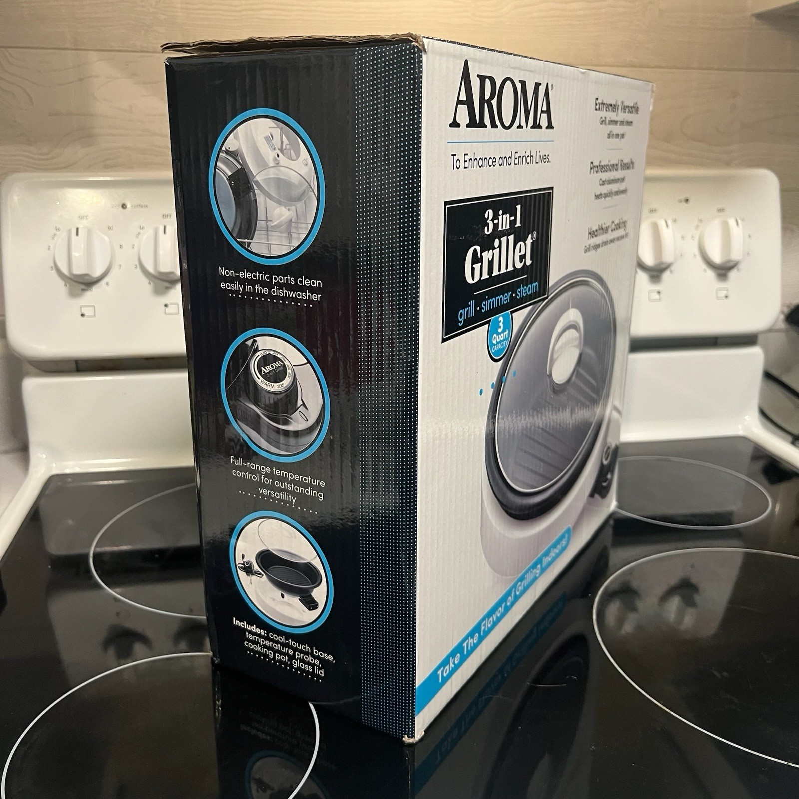 Aroma 3-Qt. 3-In-1 Grillet, White, New Open Box