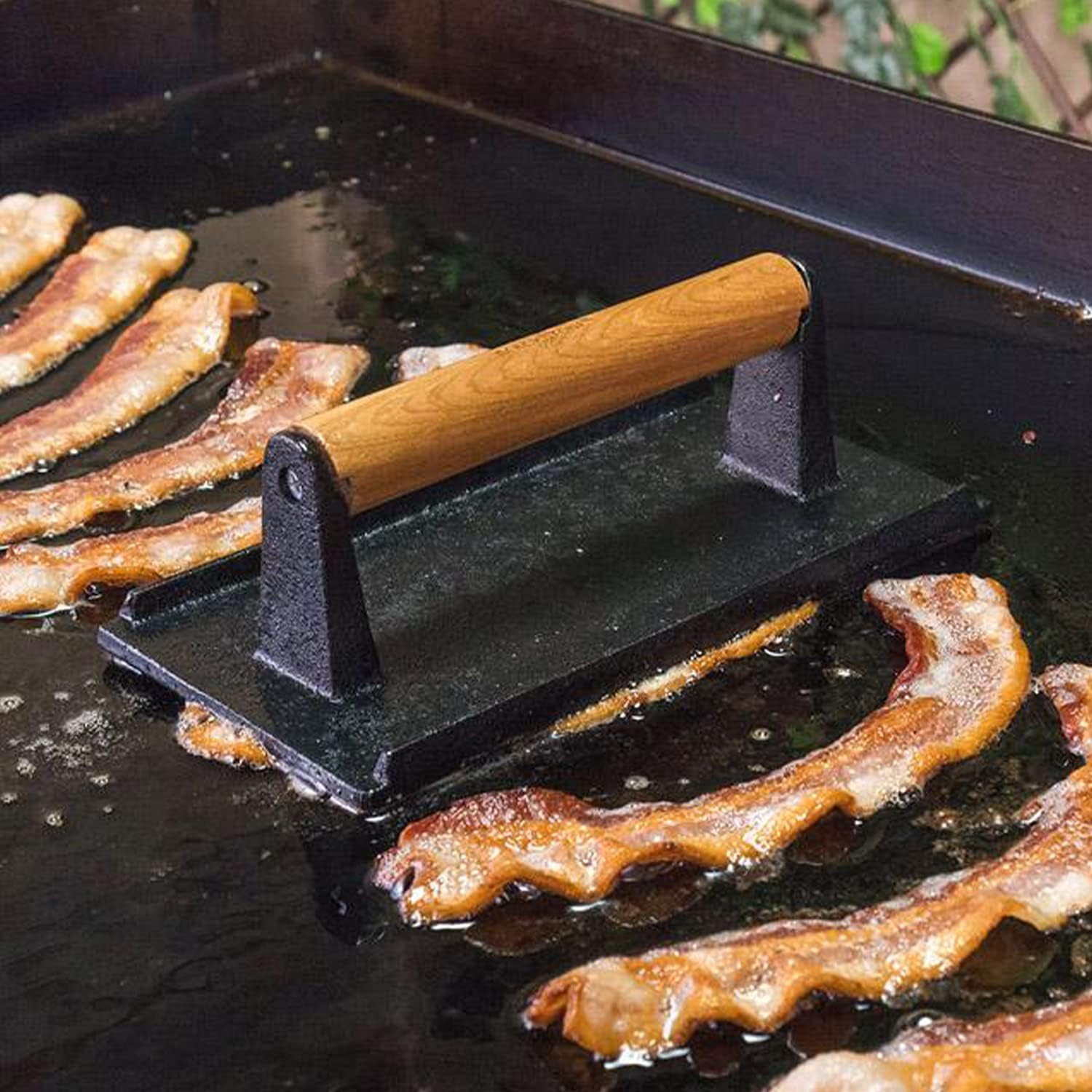 Blackstone 1543 Griddle Breakfast Kit: Batter Dispenser, Bacon Press & Egg Rings