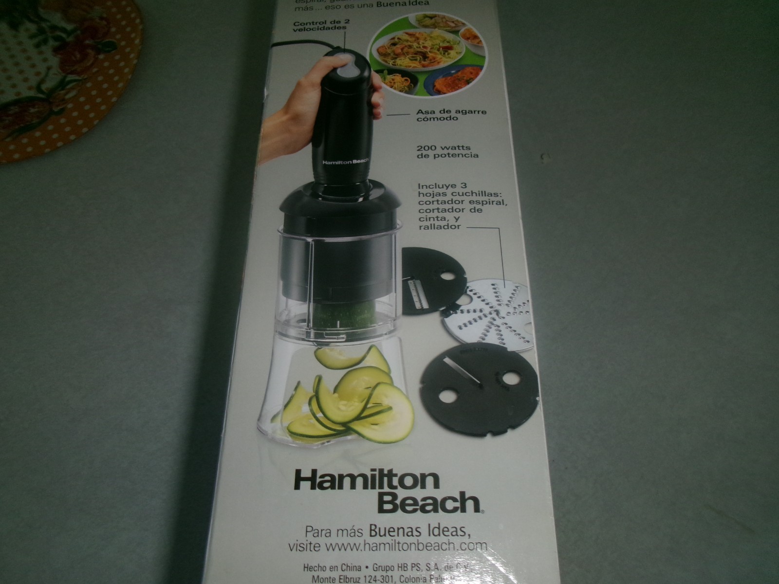 HAMILTON BEACH 3 IN 1 SPIRQLIZER! BOX OPEN BUT NEVER UNPACKED !