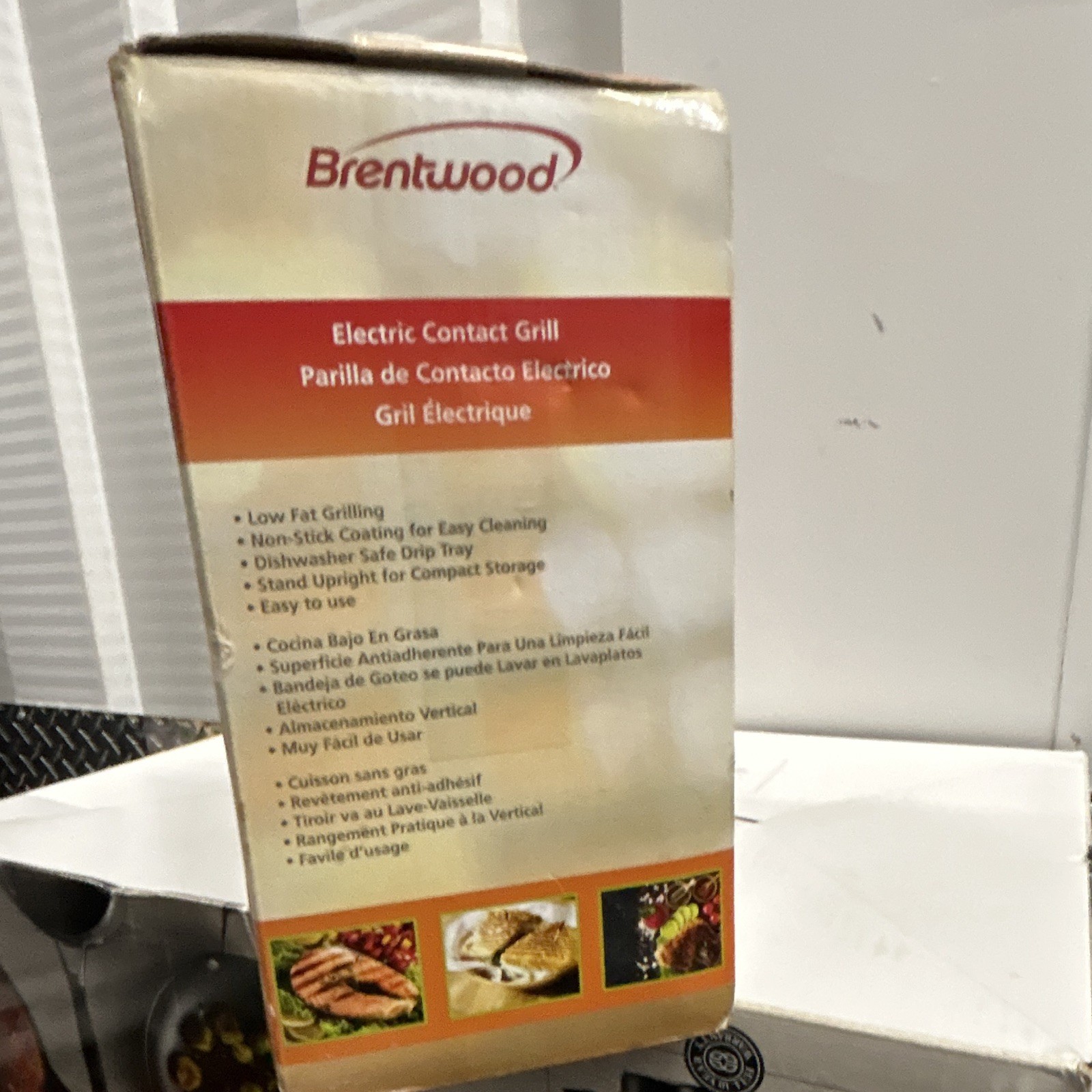 Brentwood TS-606BK Electric Contact Grill 750W 120V White/Black Nonstick