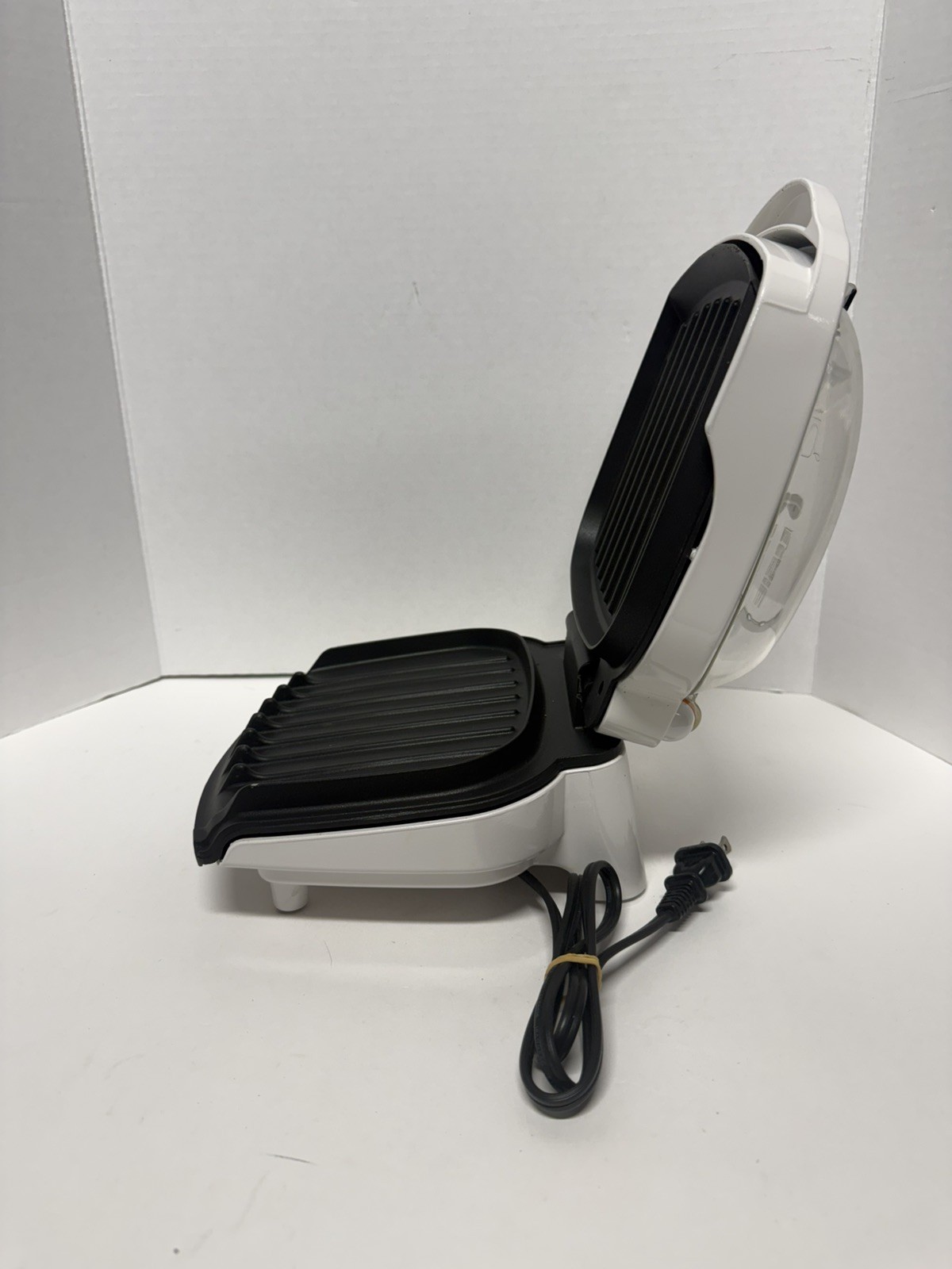 George Foreman lean mean Grilling Machine Model GR10ABW