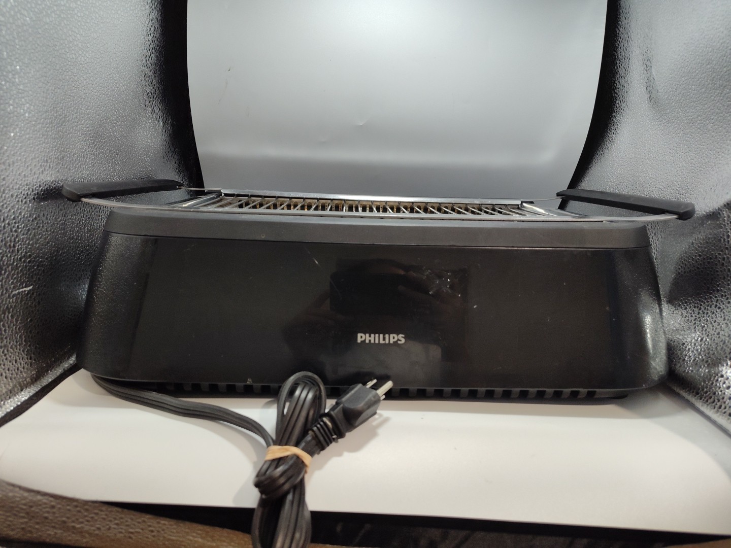 Philips Smokeless Indoor Grill Advanced 1660W Infrared Heat Cooker HD6371