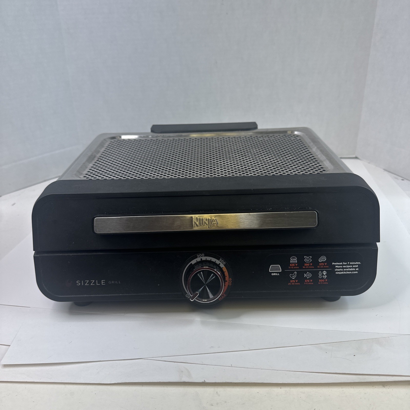 Ninja Sizzle Smokeless Indoor Grill 14″ Electric Griddle GR 15 Series GR 100