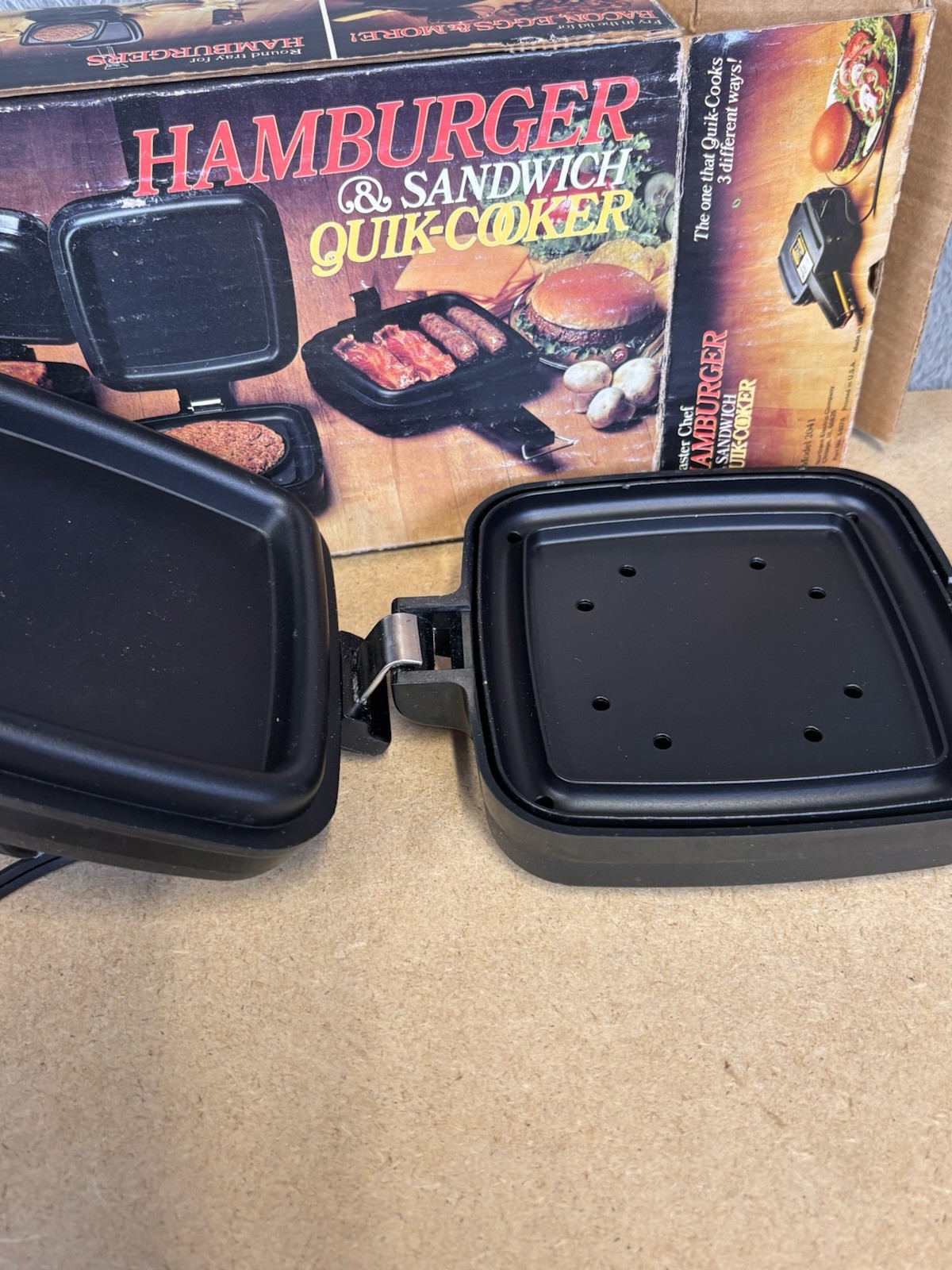 Master Chef Hamburger Sandwich Quik Cooker Electric Griddle Model 2041 NOS