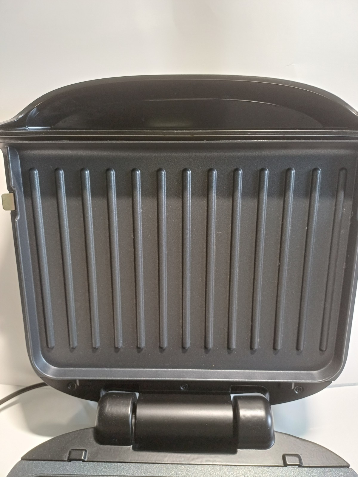 George Foreman GRP1065B Removable Plate Grill Panini Used