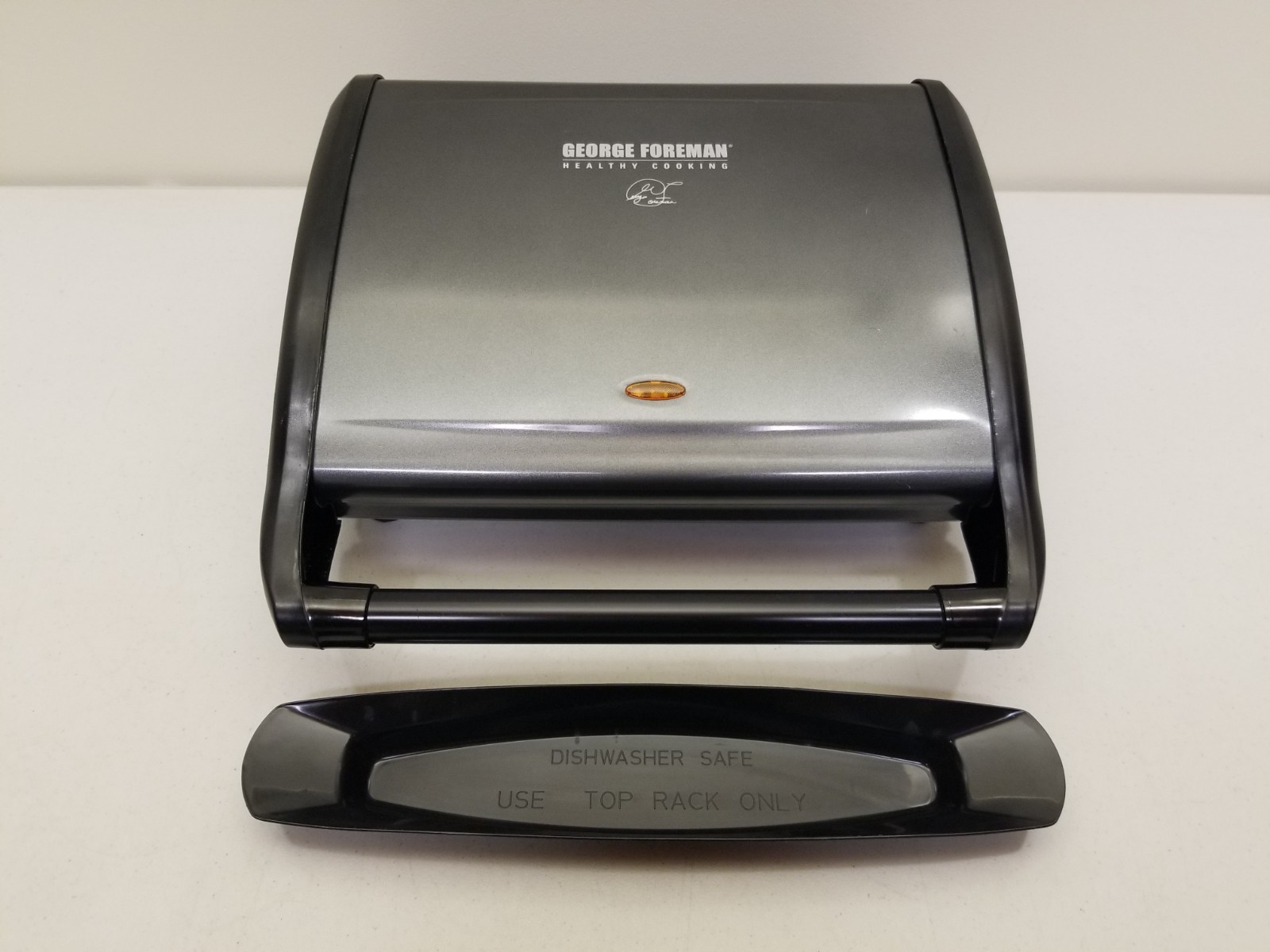 George Foreman Healthy Cooking Grilling Machine Model GRV120GM Jumbo 8 Serving