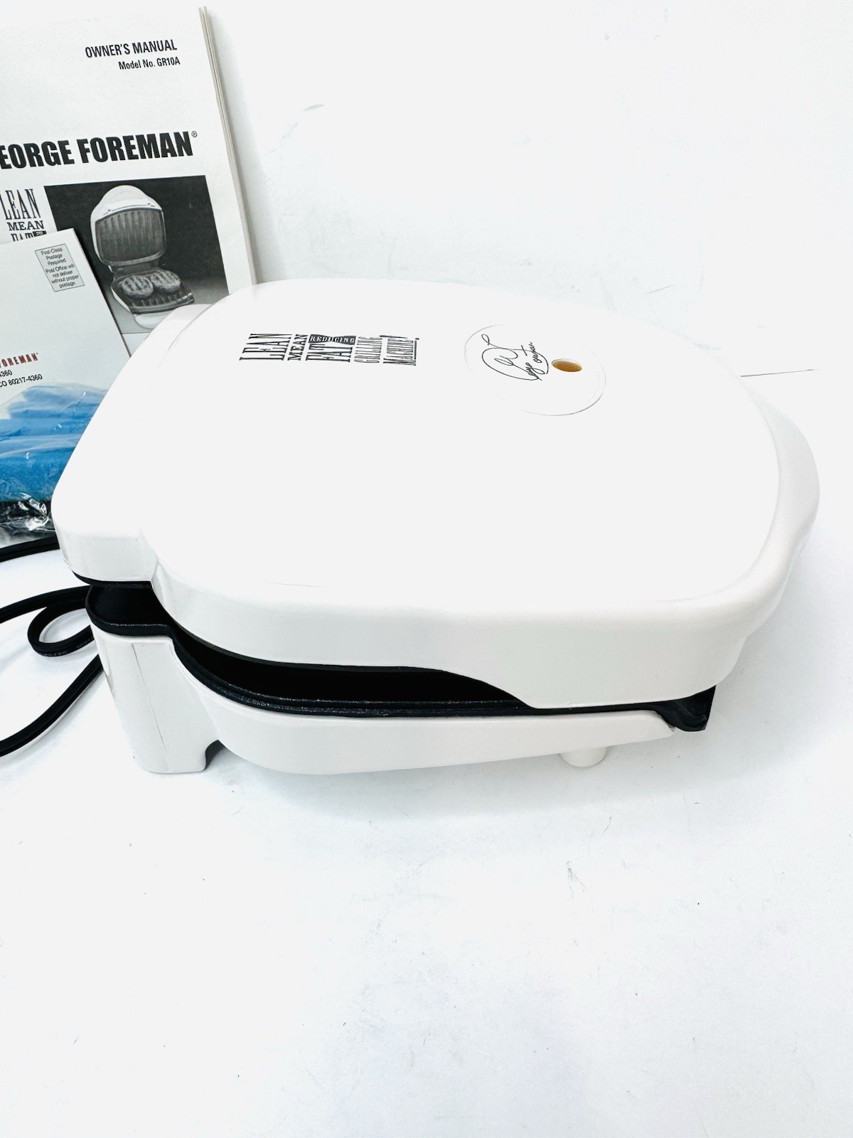 George Foreman Electric Grill White Lean Mean Meat GR10AWHT, New, Open Box