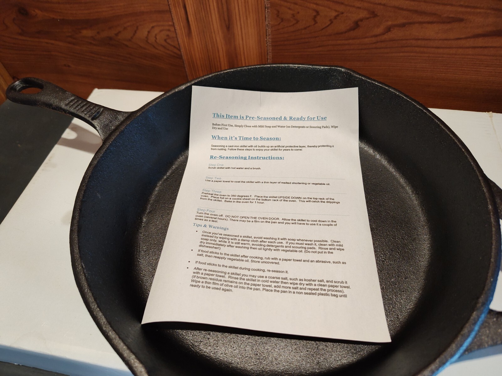 NIB 10.5″ PARINI™ PRE-SEASONED CAST IRON SKILLET