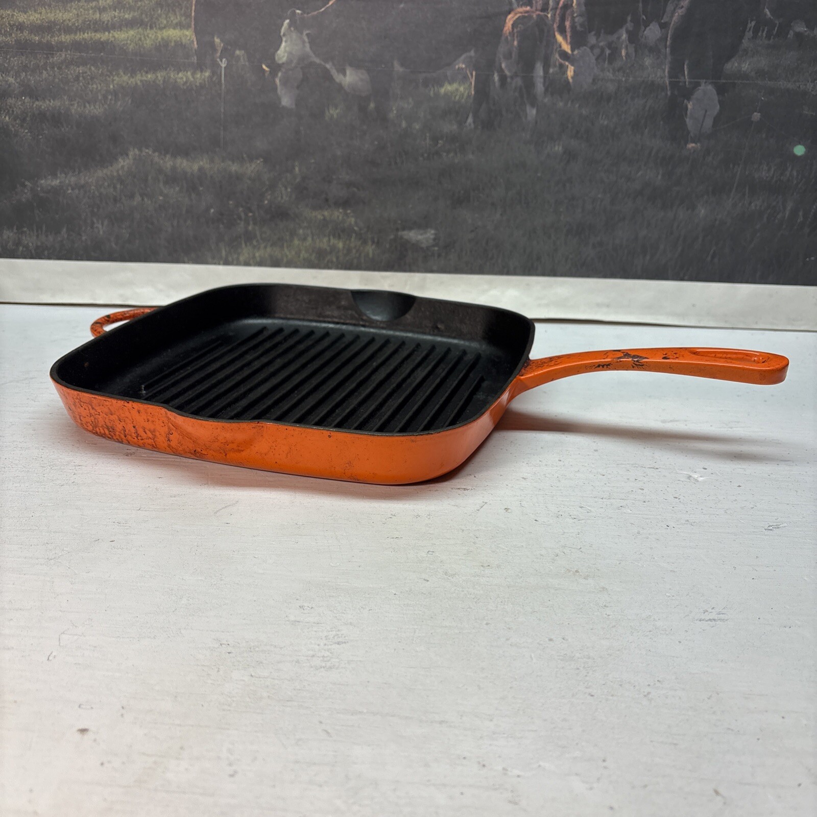 TECHNIQUE 10″ SQUARE CAST IRON ENAMEL BACON GRILL FRY PAN GRIDDLE SKILLET ORANGE