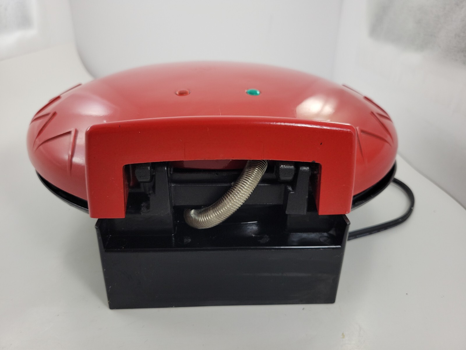 Crofton Quesadilla Food Maker Red Non-Stick TX108B Vintage Works Great!
