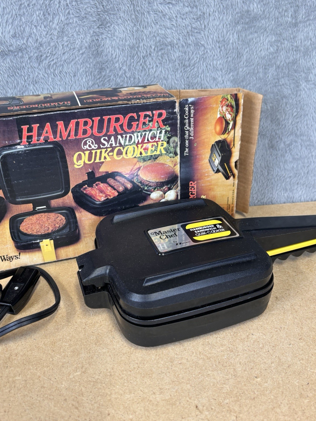 Master Chef Hamburger Sandwich Quik Cooker Electric Griddle Model 2041 NOS