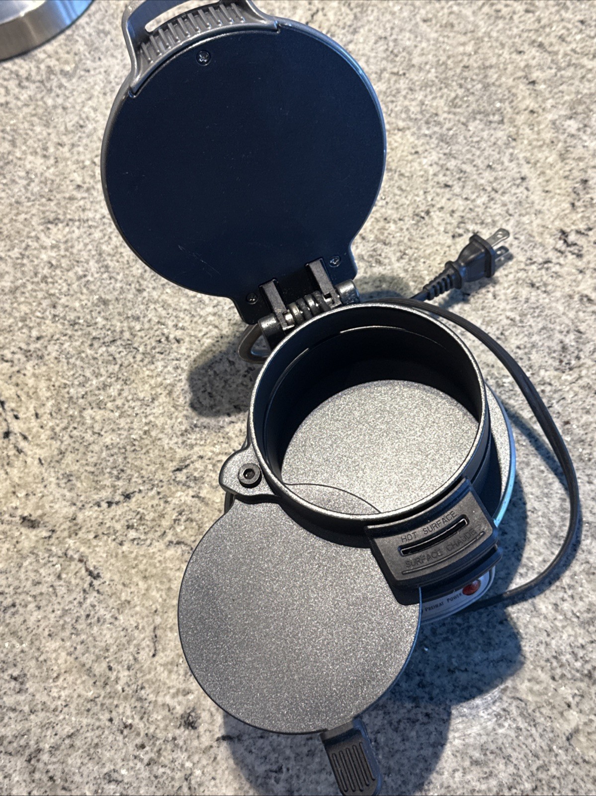 Hamilton Beach Breakfast Sandwich Maker Silver