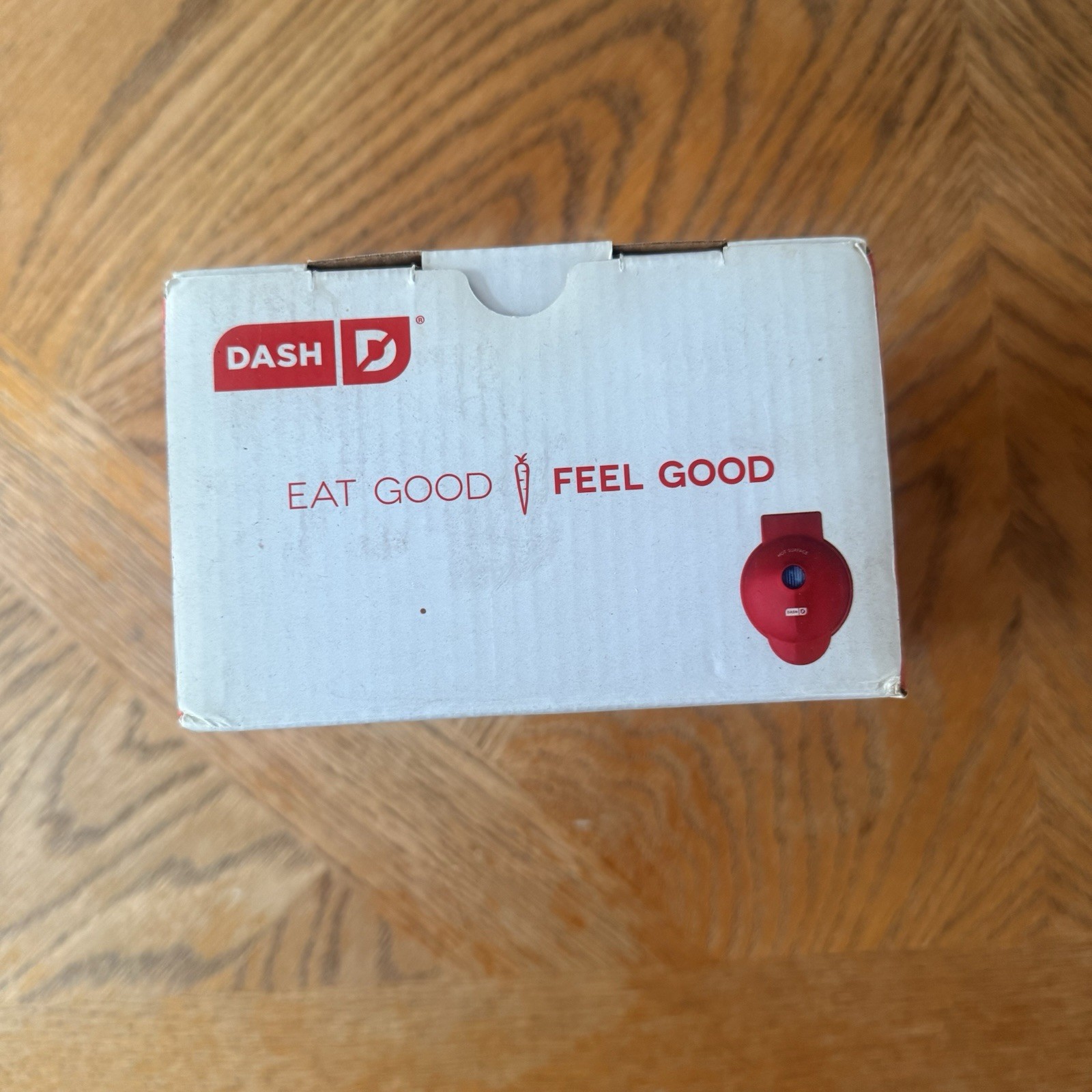DASH Mini Maker Griddle DMS001RD 4in Round Red Non-Stick 350W Electric