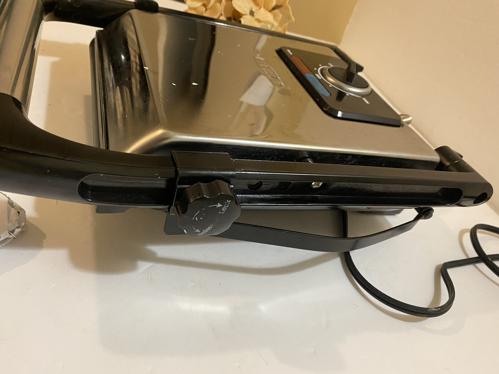 Bella Panni Press Ribbed Sandwich Maker Grill Model GH-815