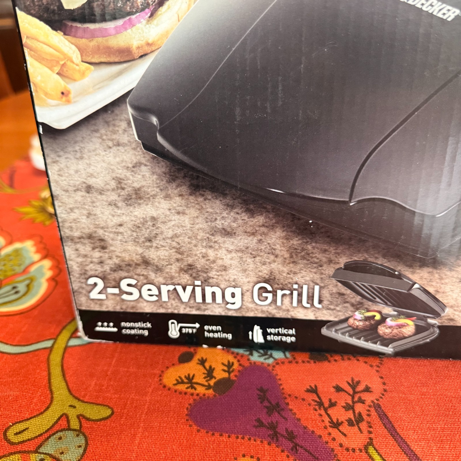 Black & Decker 2-Serving Grill Model GR9040B New in Box