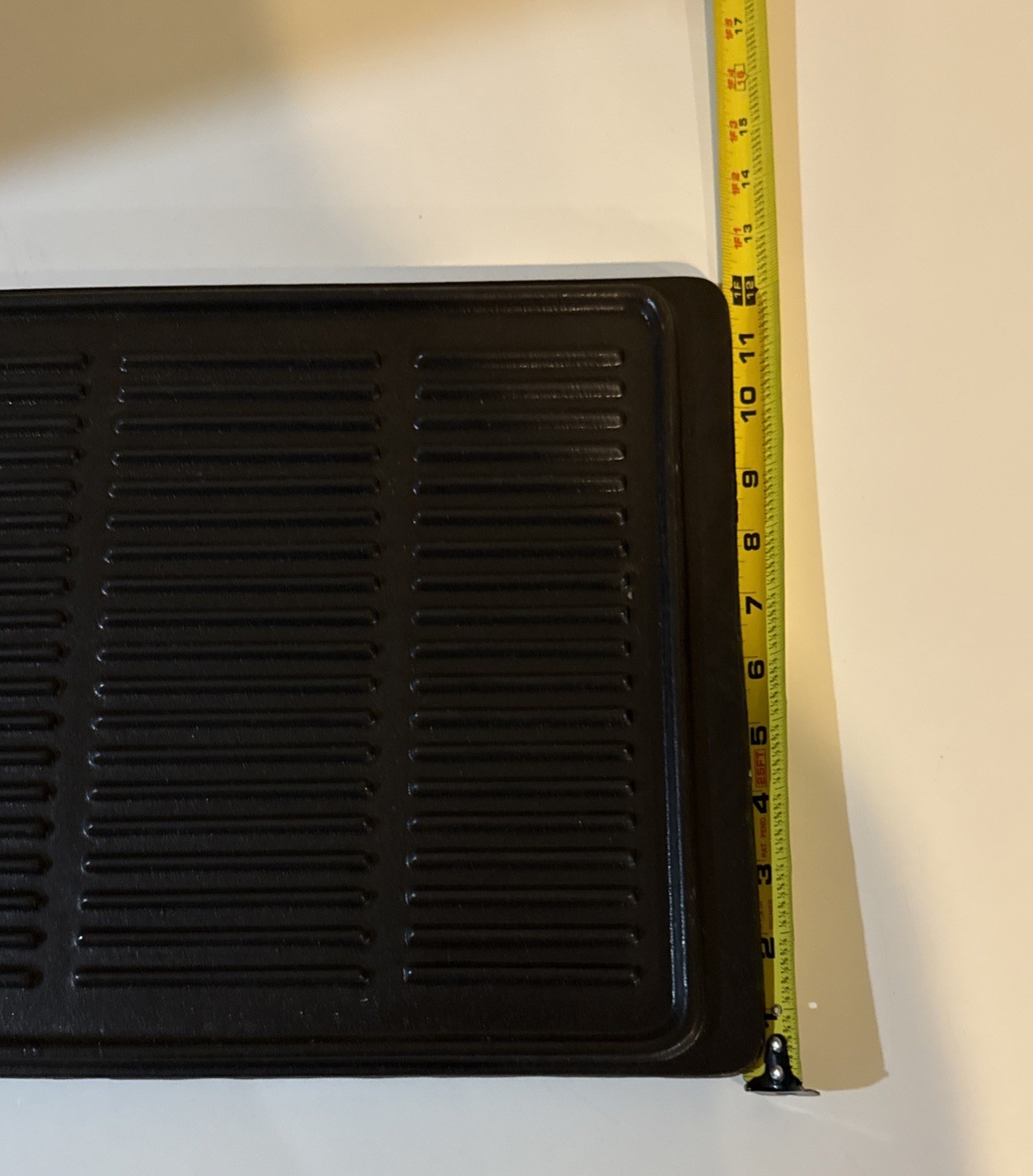 The Big Easy Cast Iron Griddle / Grill Portable Heavy Duty Double Sided.