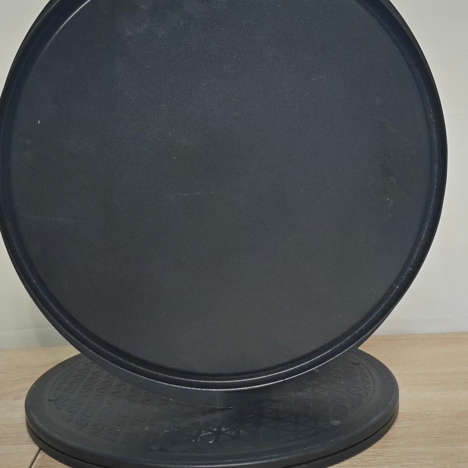 Nordic Ware Reversible Nonstick Procast Round Grill Or Griddle 14″
