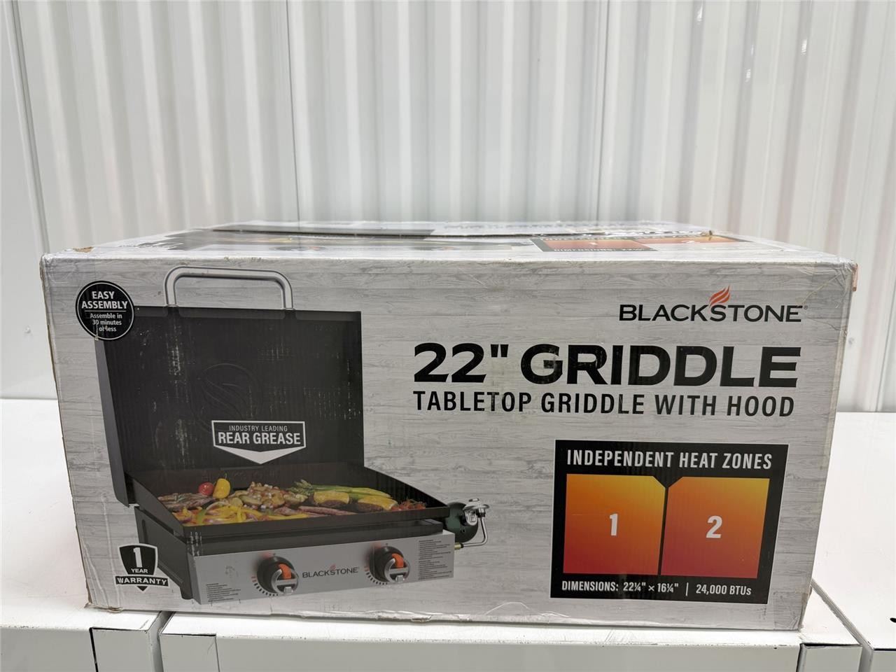 NEW Blackstone Original 22″ Stainless Front Panel Tabletop Griddle w/ Hood 2144