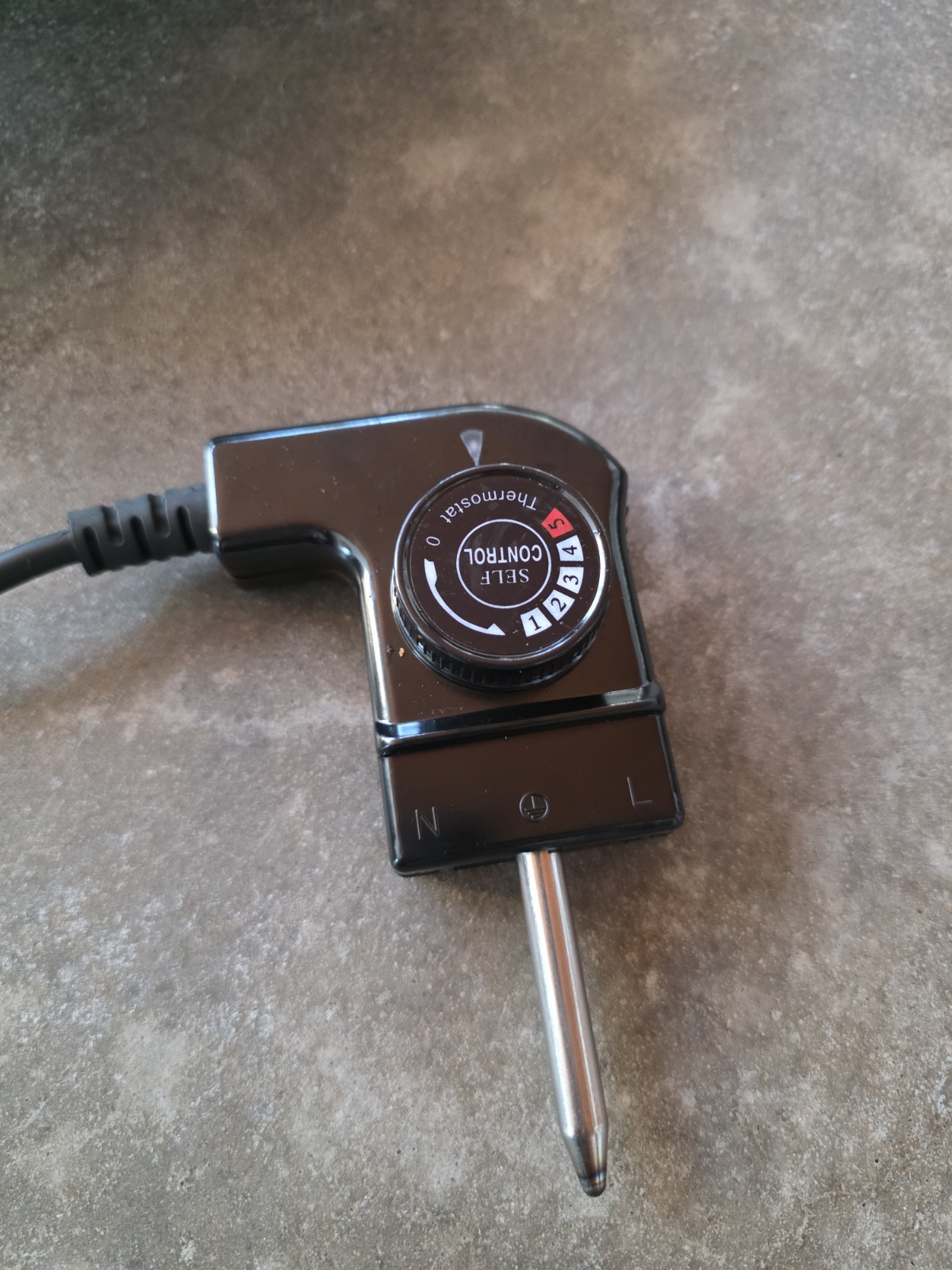 Aoran Electric Grill & Griddle Pan Non-Stick Adjustable Temperature Black & Red