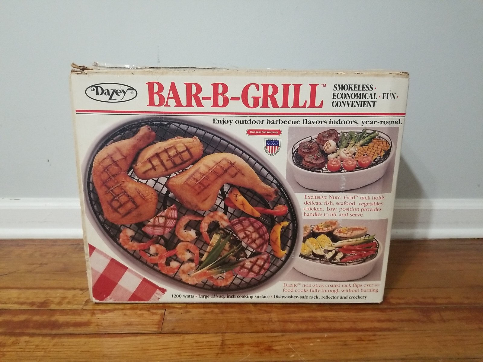 DAZEY INDOOR ELECTRIC BAR-B-GRILL DSG-275~1200 WATTS~UNUSED~ORIG. BOX USA made
