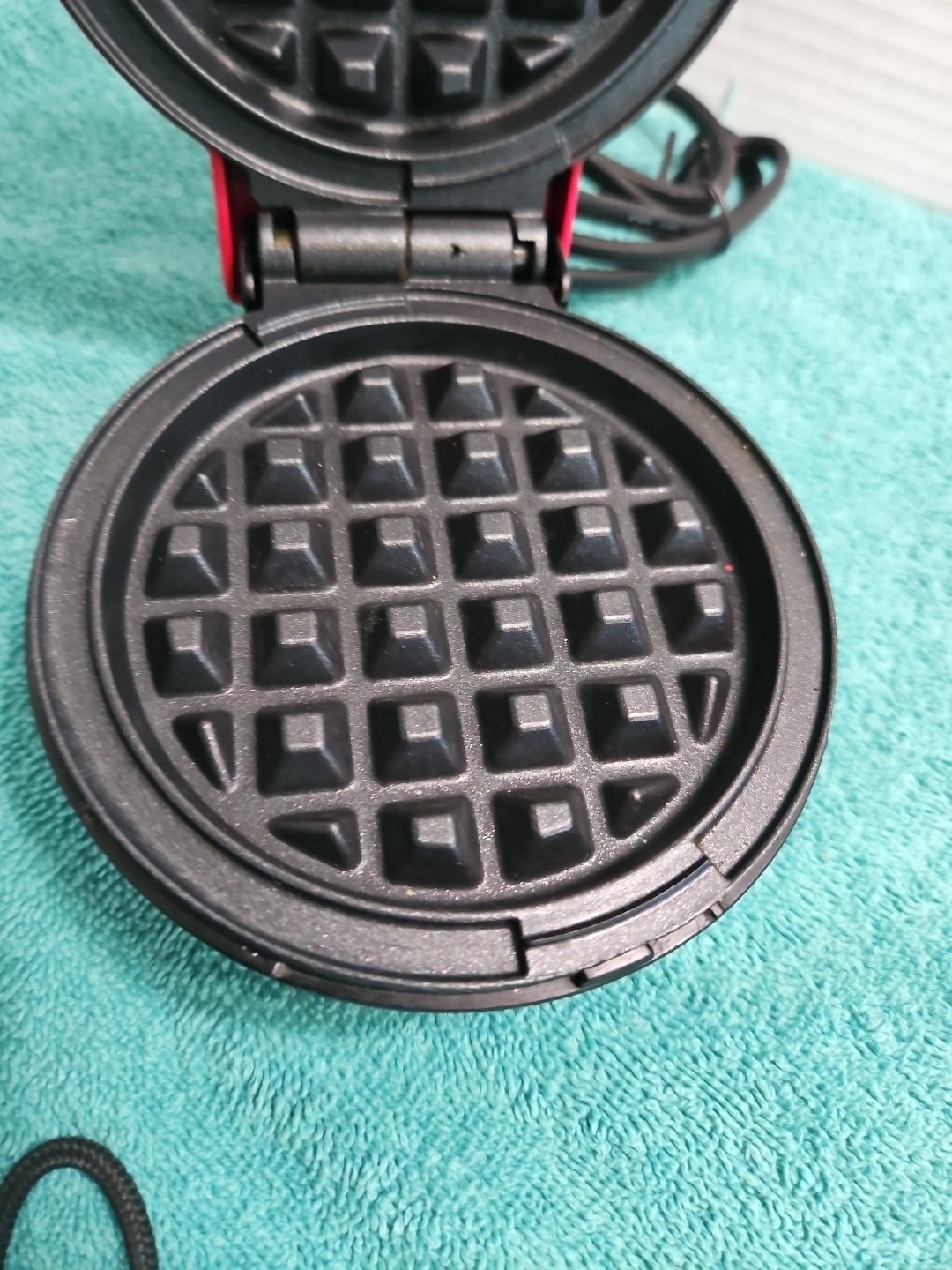 Dash Mini Maker Electric Round Griddle Individual Pancakes Cookies Eggs Red