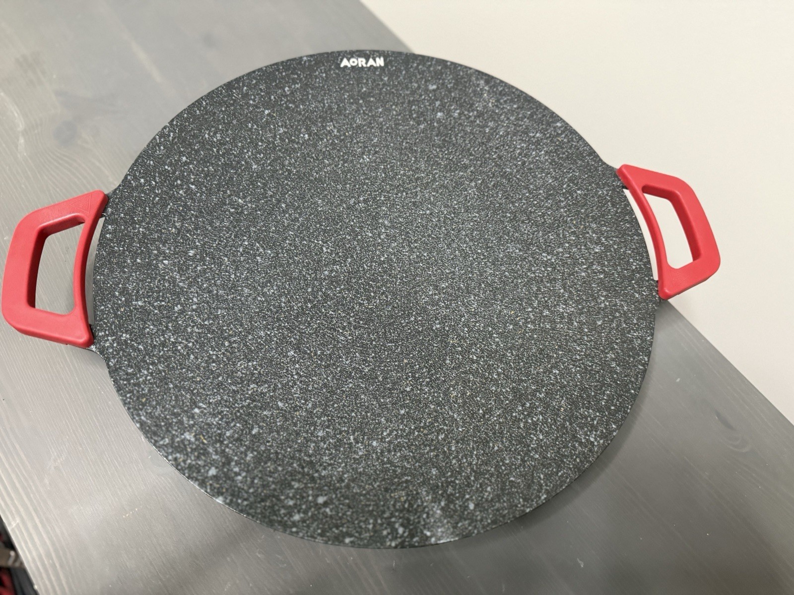 AORAN Electric Round Grill Griddle 16in 1200W Nonstick Matte Black/Red