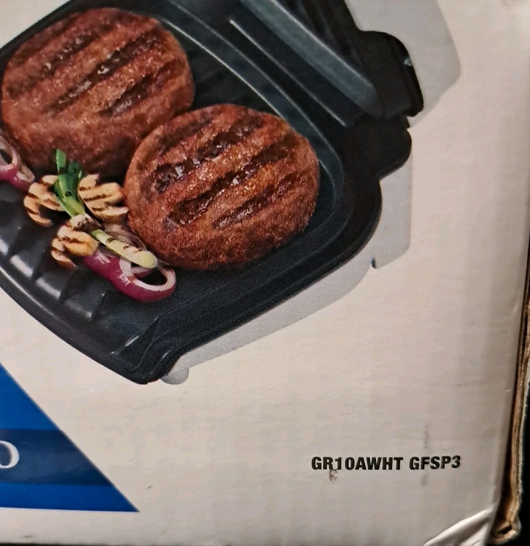 George Foreman GR10AWHT Champ Grill White Vintage New In Box W/3 Grill Sponges