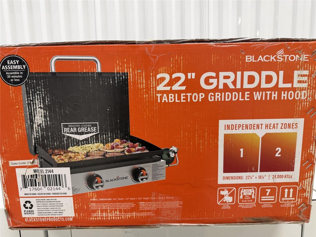 NEW Blackstone Original 22″ Stainless Front Panel Tabletop Griddle w/ Hood 2144