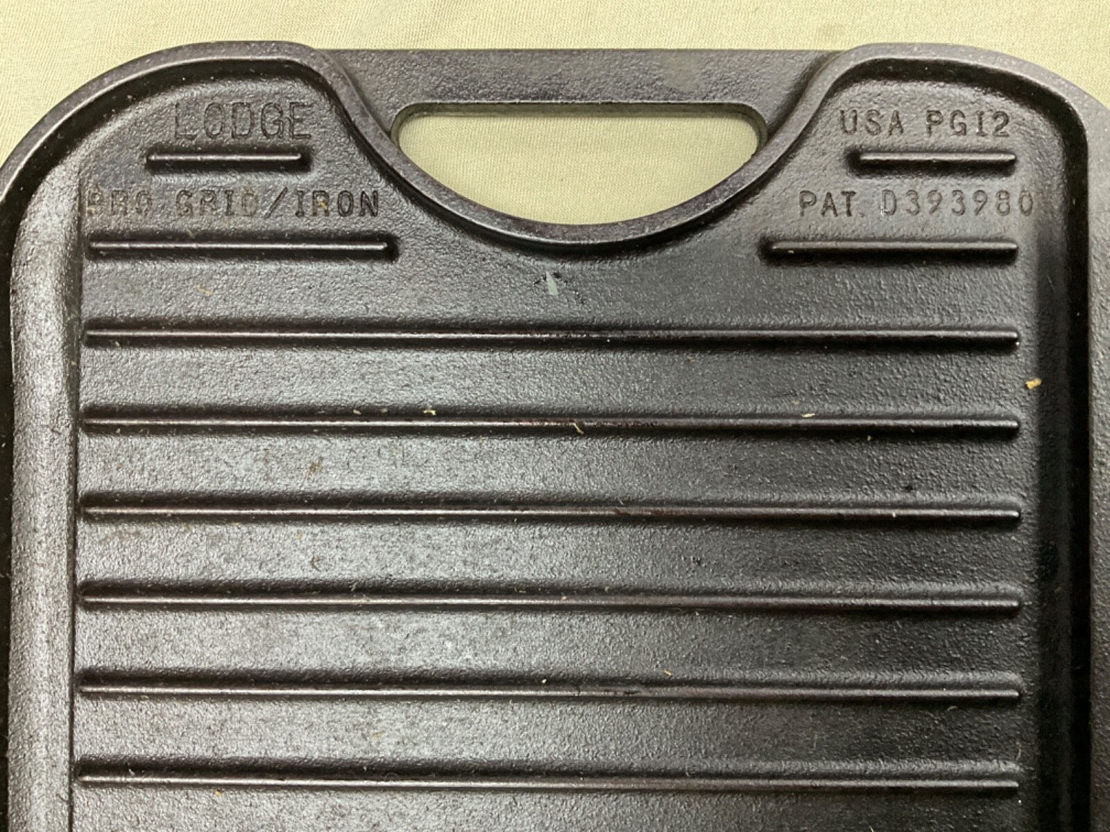 Lodge Pro-Grid Cast Iron Reversible Grill Griddle Combo PG12 USA 20×10 3/8in.