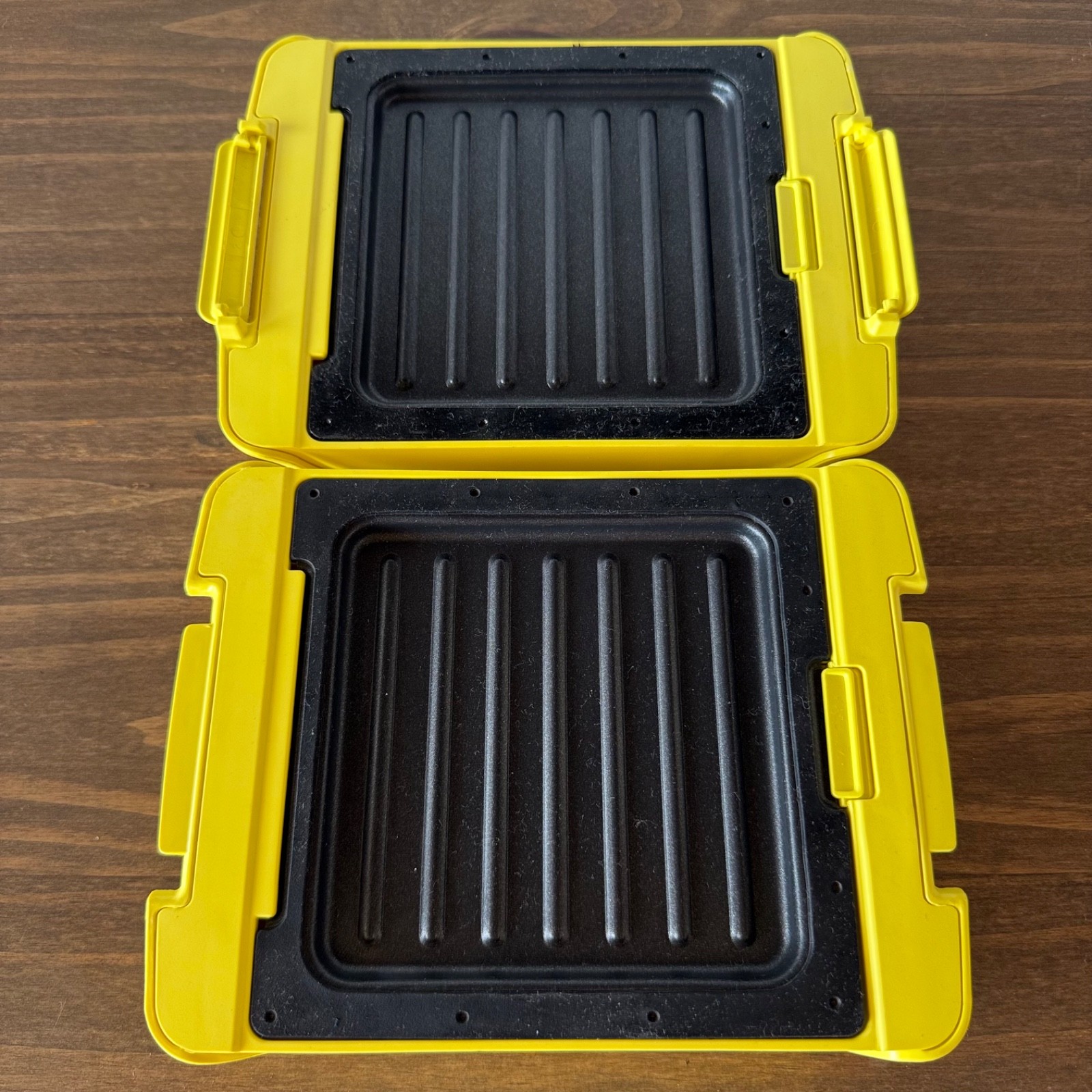 Consul Yellow Microwave Sandwich Maker Nonstick Grill Press Brazil Retro Style