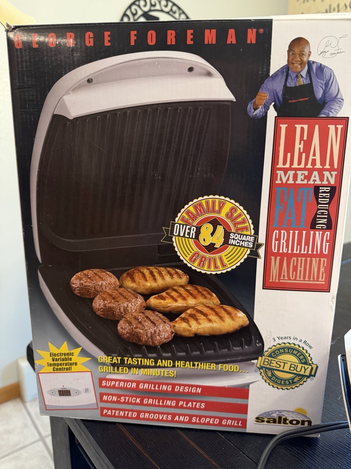 George Foreman Grill Extra Large Family Sized GR26EVT Indoor Easy Cooking