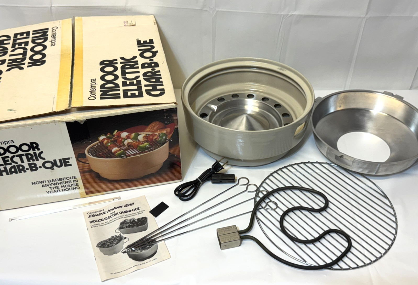 NEW Vintage CONTEMPRA Electric Indoor Smokeless Counter-Top Grill ECB-25, Almond
