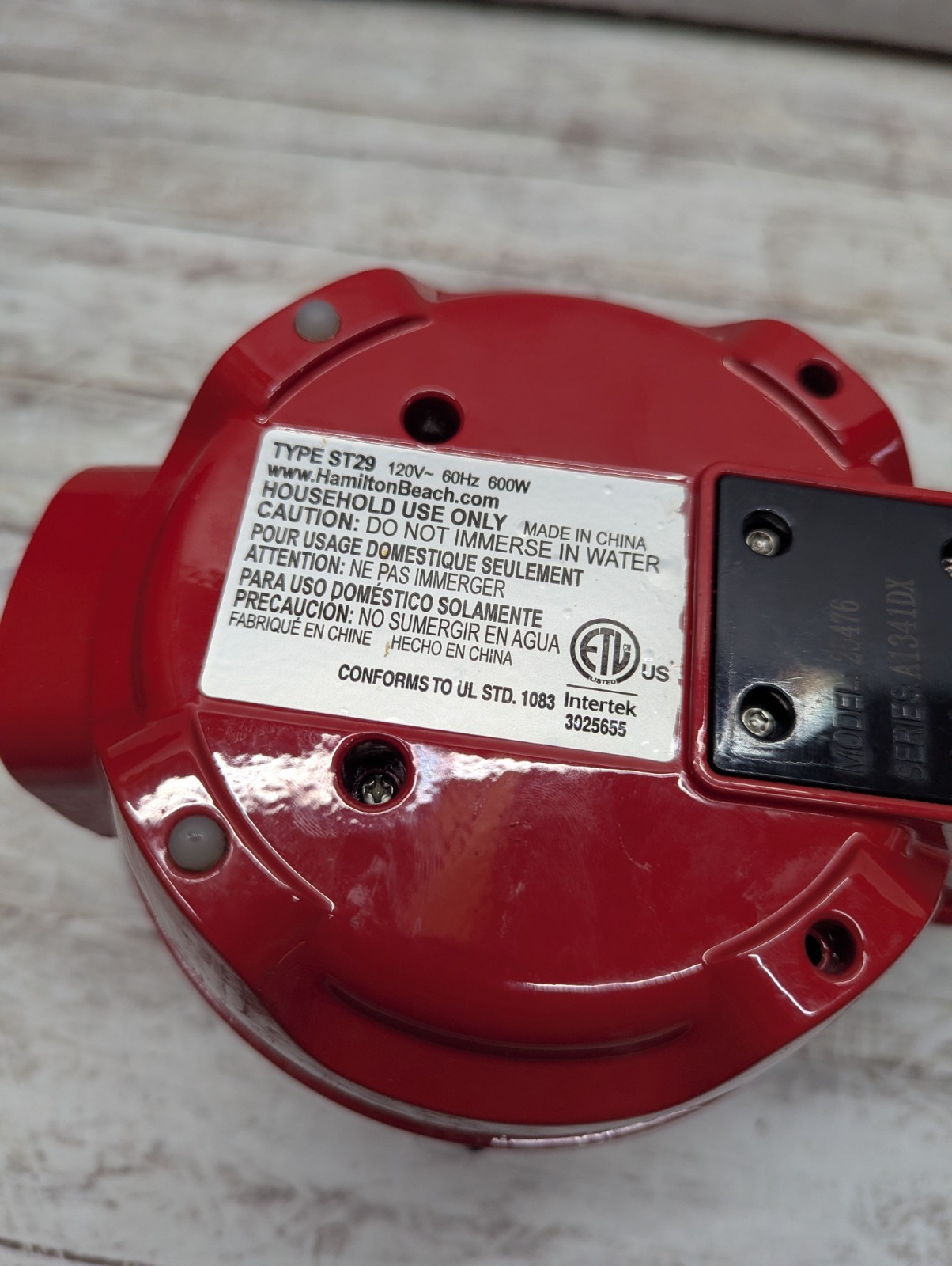 Hamilton Beach Breakfast Sandwich Maker – Red ST29