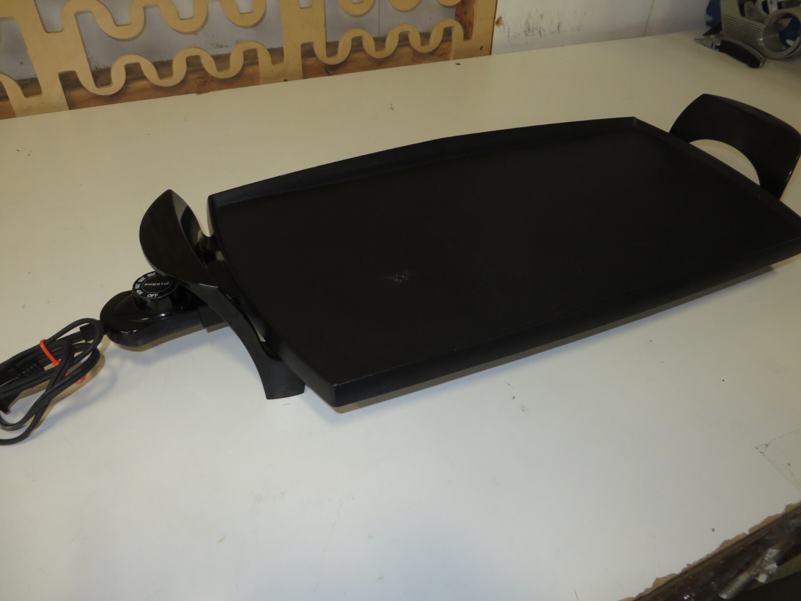 Presto 22 inch Electric Grill Griddle With Removable Handles Black 07061