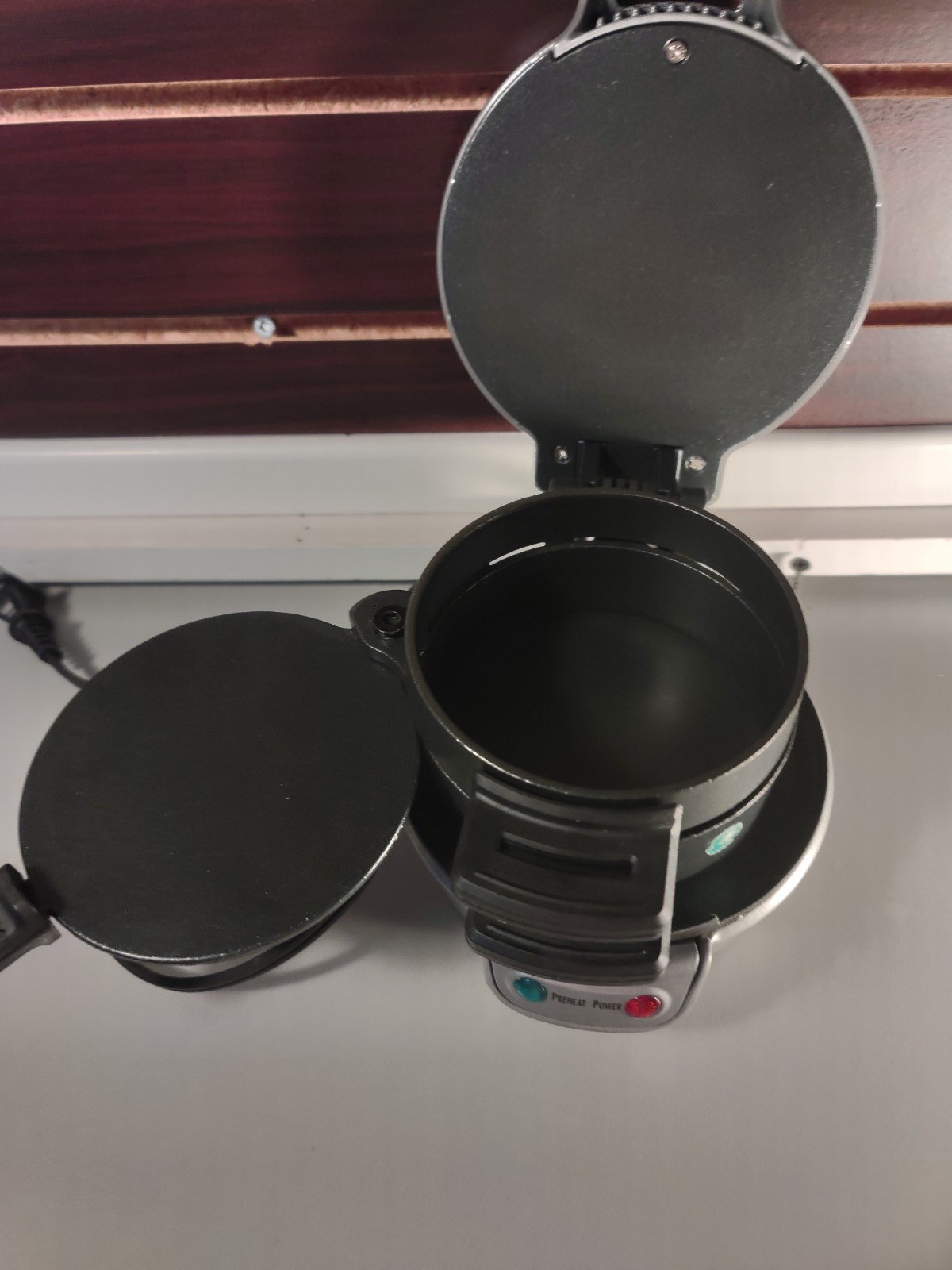 Hamilton Beach 2475 Breakfast Sandwich Maker – Silver/Black