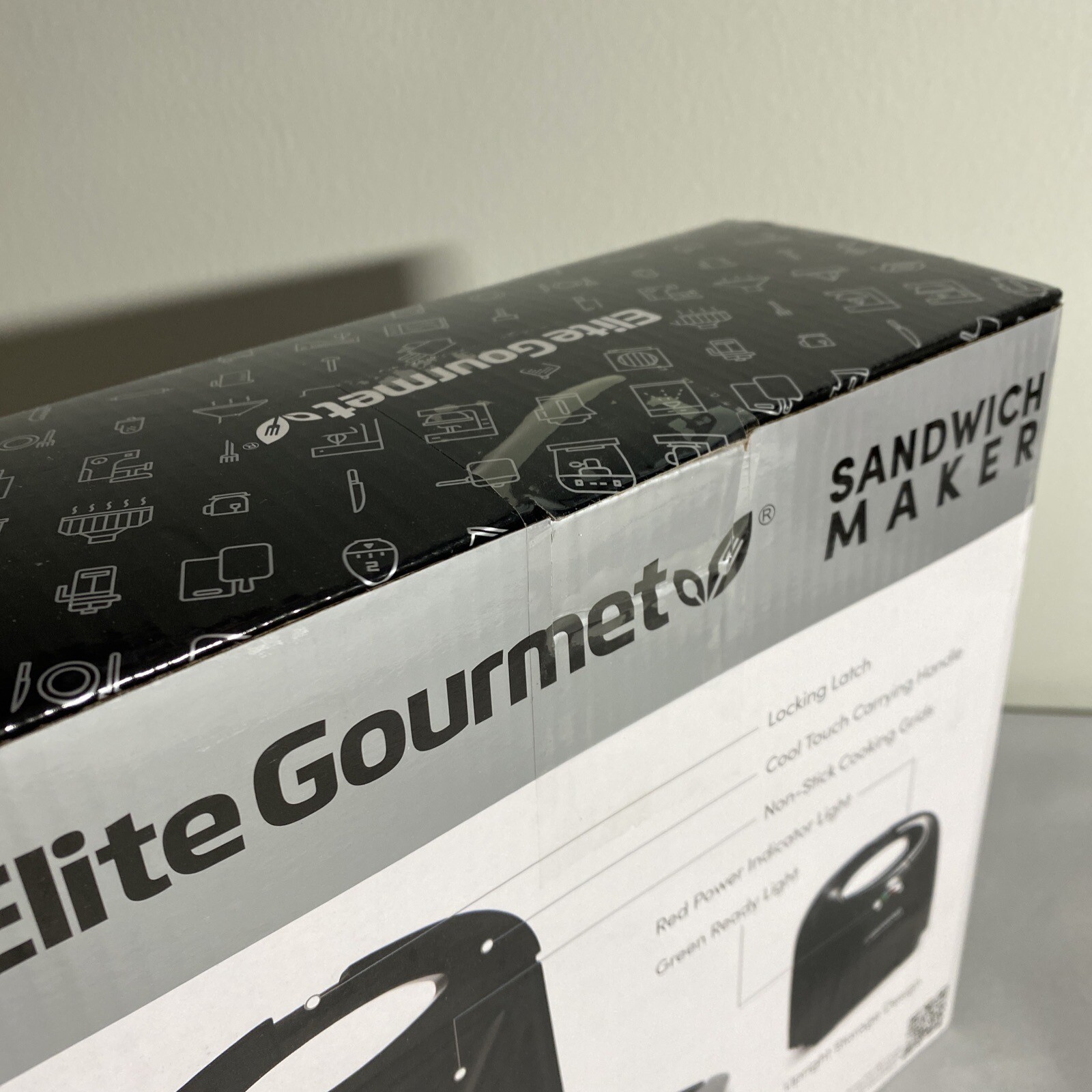 Elite Gourmet Sandwich maker , (T179)