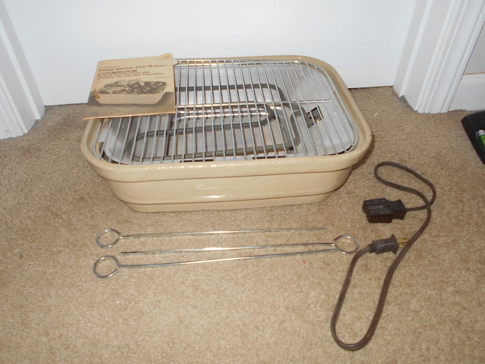 Pre-owned Vintage Contempra Electric Indoor Stoneware Grill-ette ECB 72 No Box
