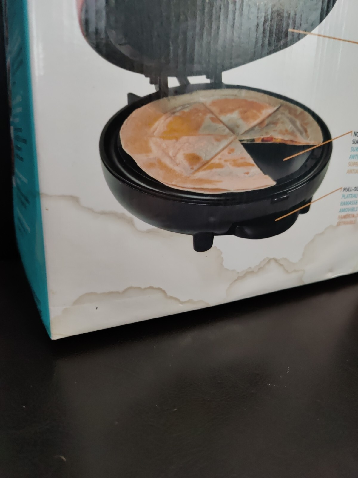 Nostalgia 6-Wedge Electric Quesadilla Maker with Extra Stuffing Latch 8-inch