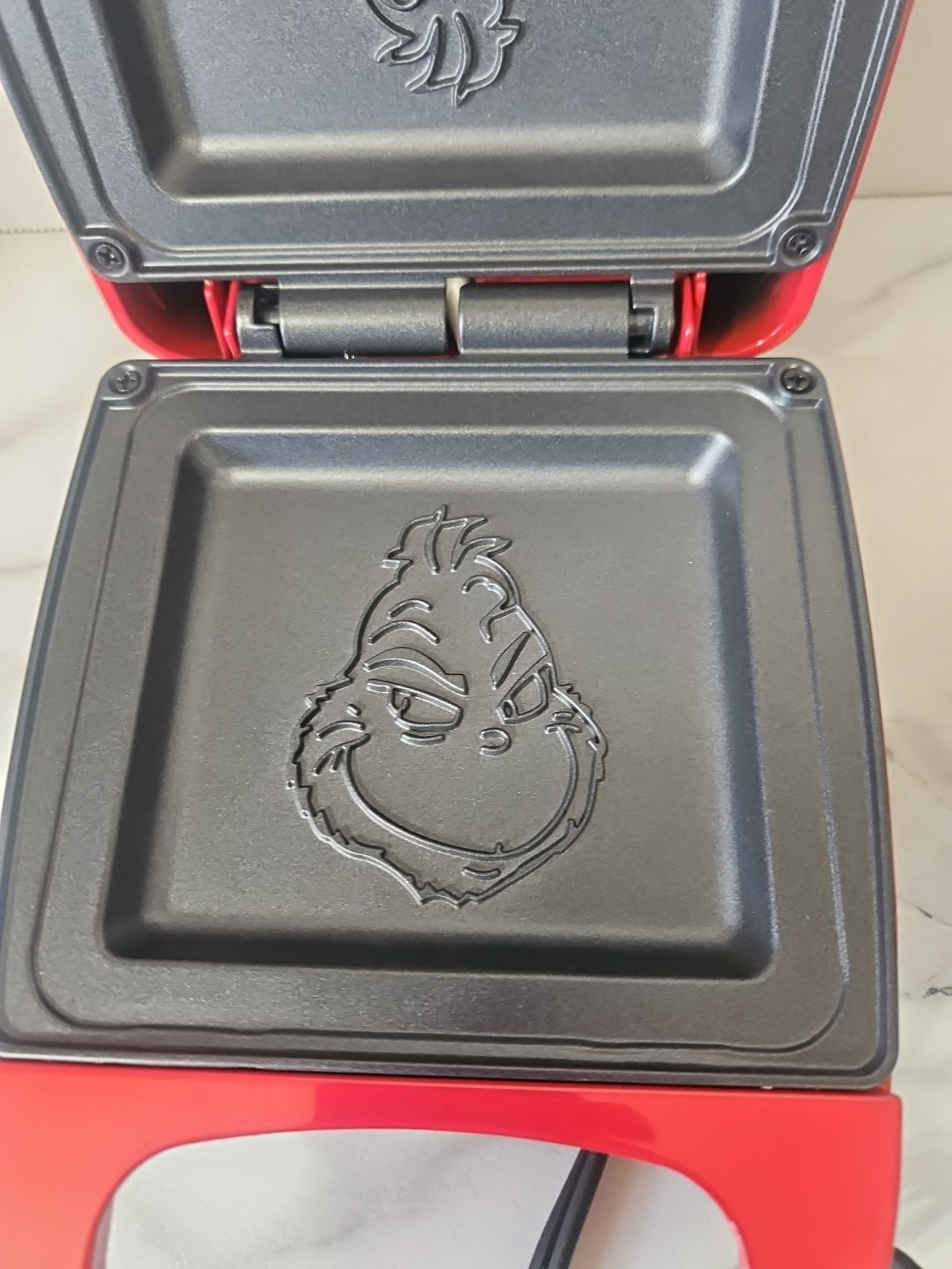 Dr. Seuss The Grinch Grilled Cheese Panini Sandwich Maker Non Stick NEW!