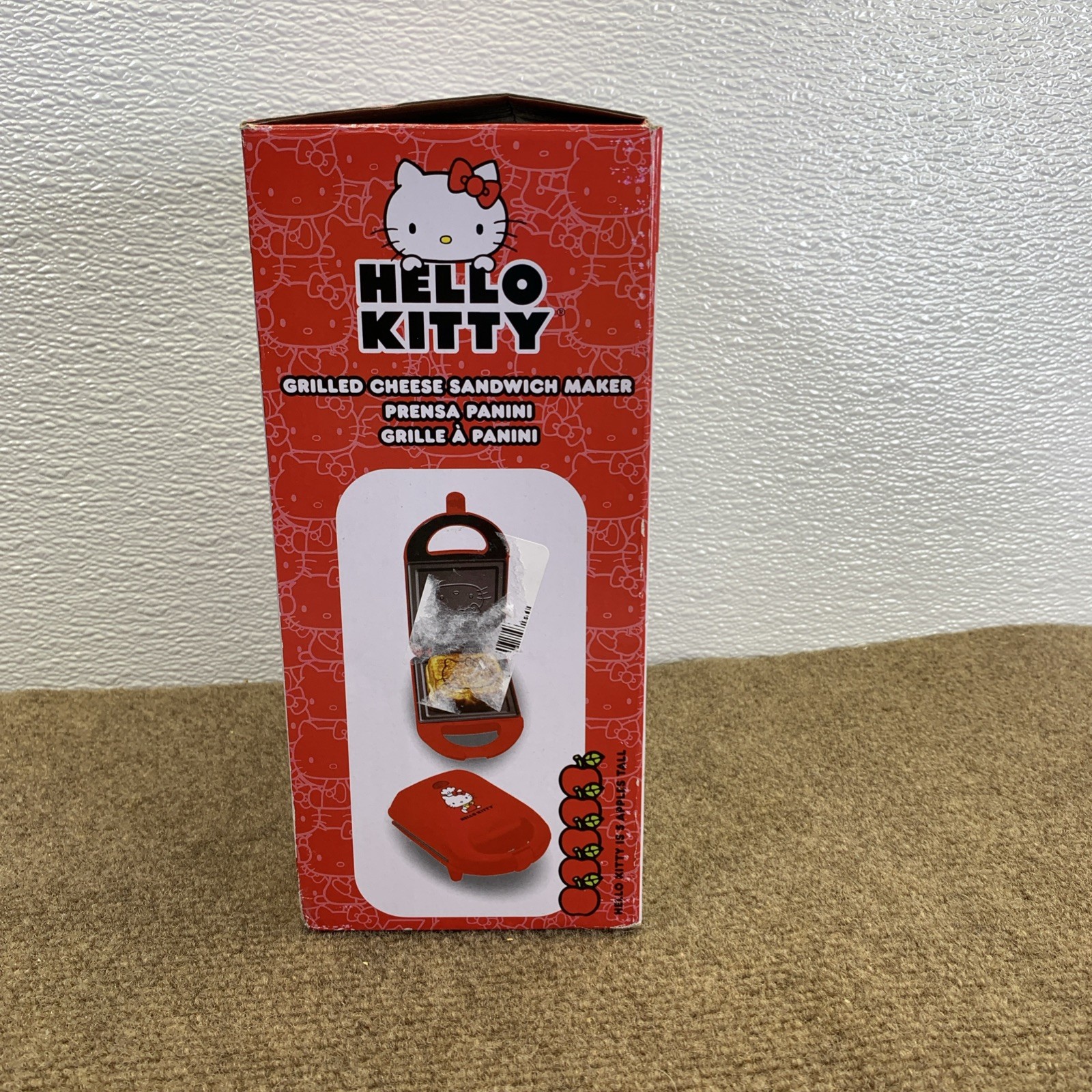 Hello Kitty Grilled Cheese Maker New Open box Non-Stick Sandwich Press