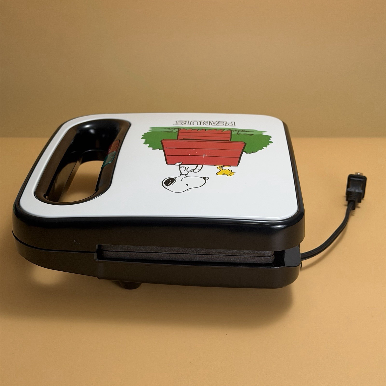 Peanuts Grilled Cheese Sandwich Maker Snoopy & Woodstock Panini Snacks Tested