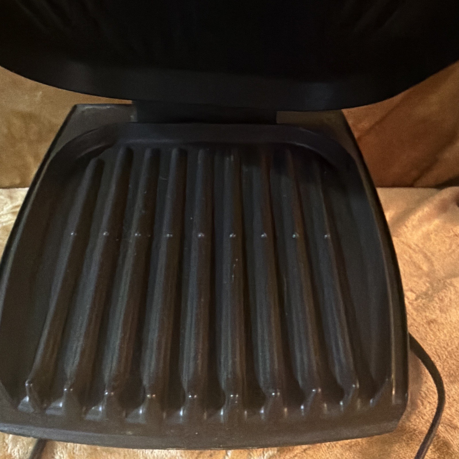 George Foreman GR-20 Electric Contact Grill 820W 120V Non-Stick White