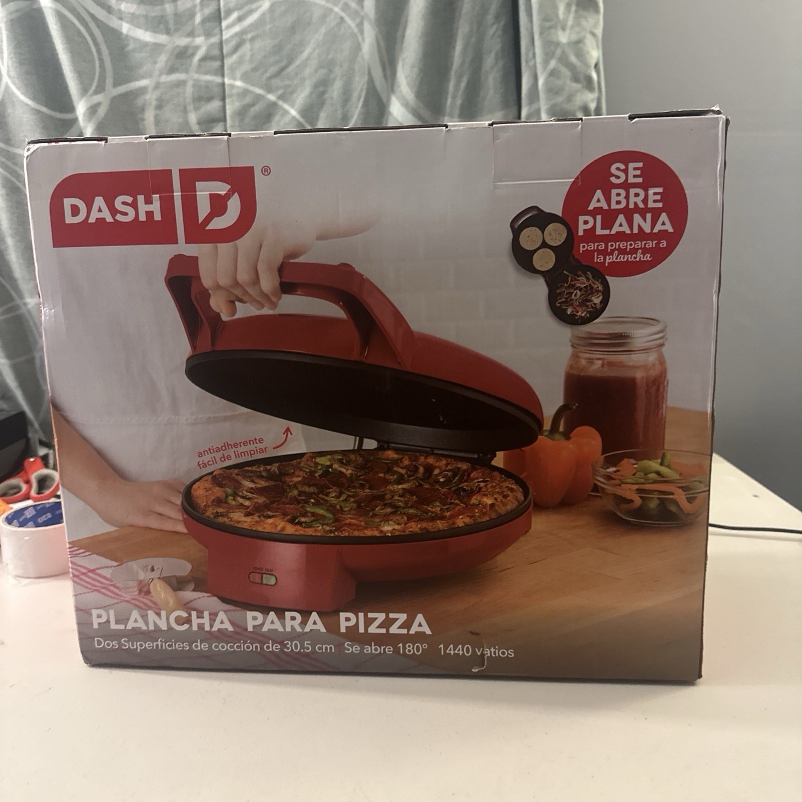 Dash 12″ Pizza Maker and 180 Griddle Dual Cooking Surfaces, Nonstick 450°F Heat