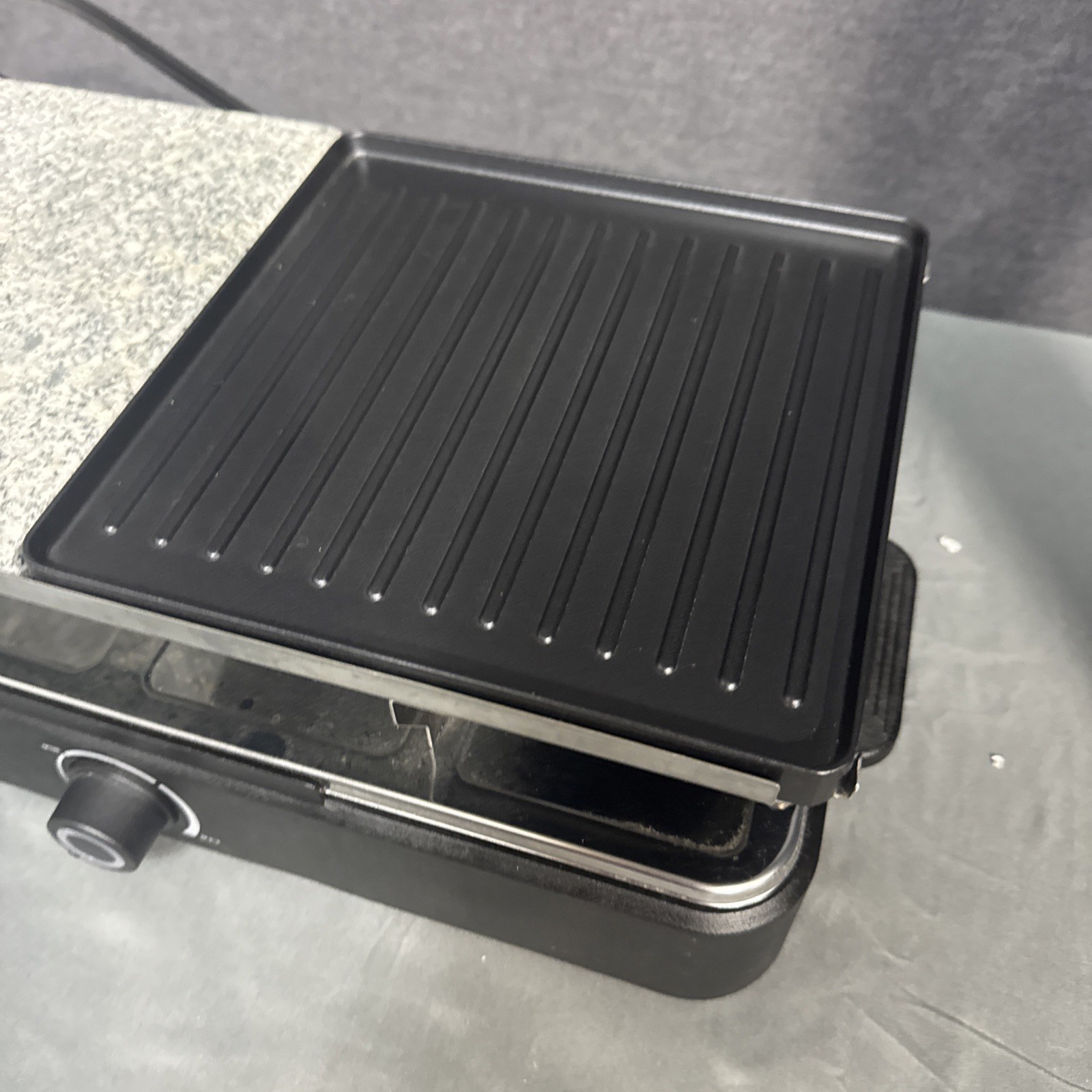 New Raclette Grill for 8 w/ adjustable temperature Non-Stick Set & Stone Surface
