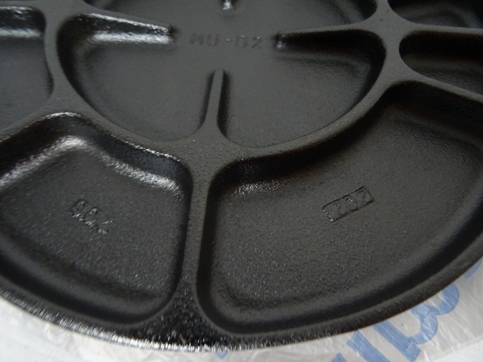 Victoria Cast Iron Tortilla Empanadas Arepas Pataconera Maker Pan Columbia NEW