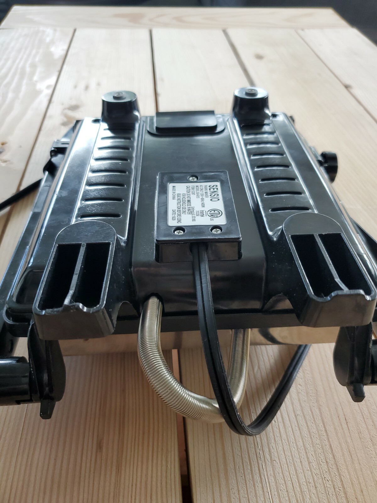Bella Panini Press Ribbed Single Sandwich Maker Grill Non-Stick GH-815 SENSIO