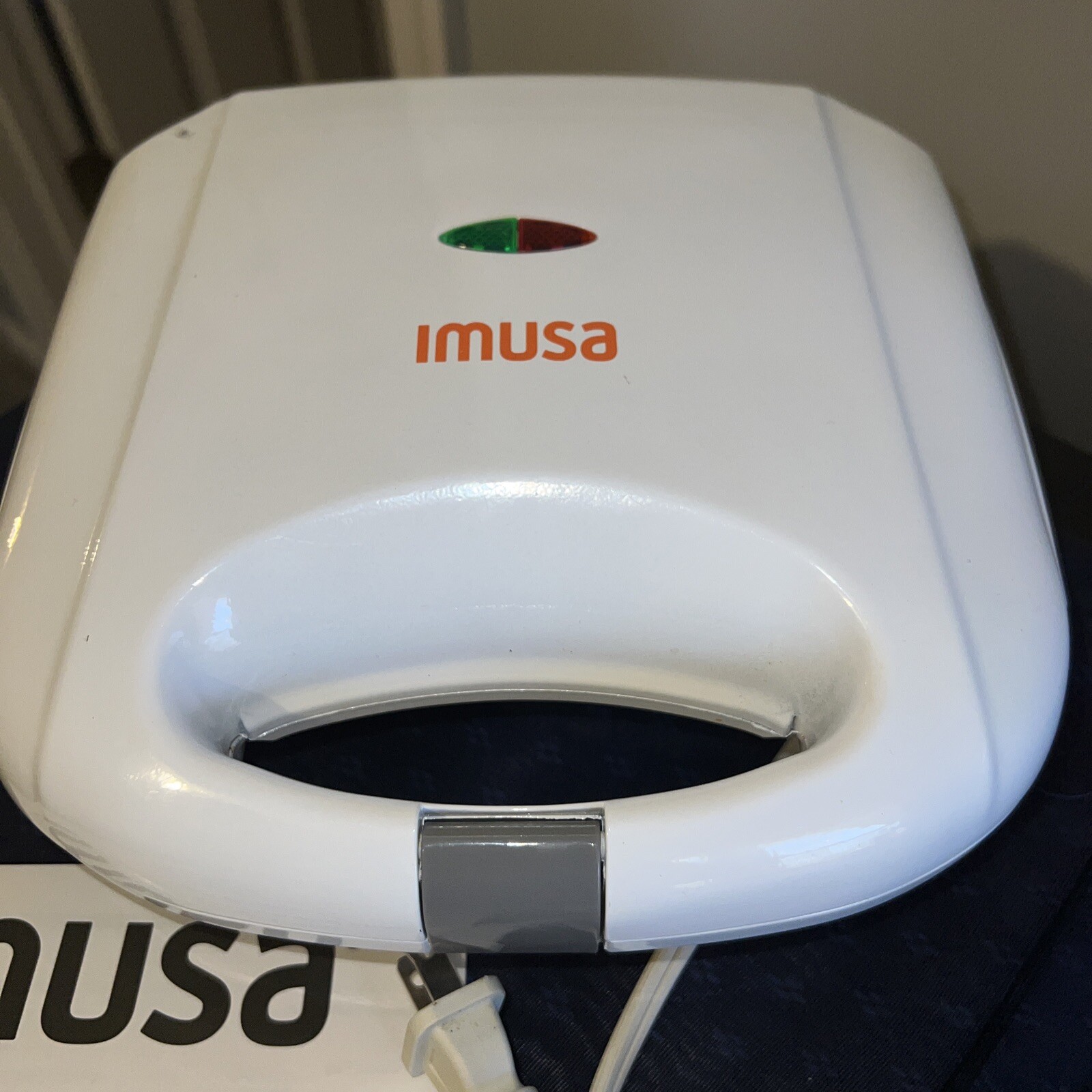IMUSA Sandwich Maker 760 Watts Nonstick Cooking Surface, 2-Slot, White
