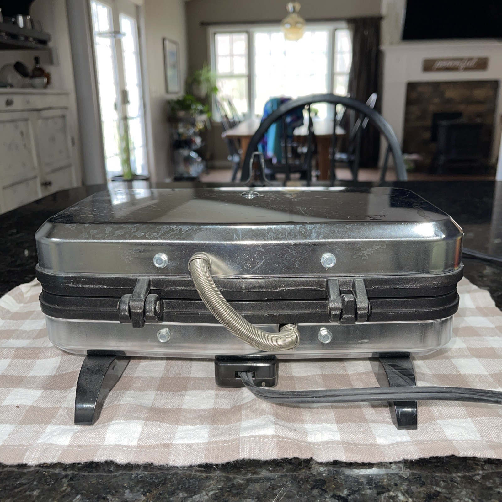 Vitantonio French Clamshell Sandwich Chef Model 650 VTG Stainless Chrome WORKS